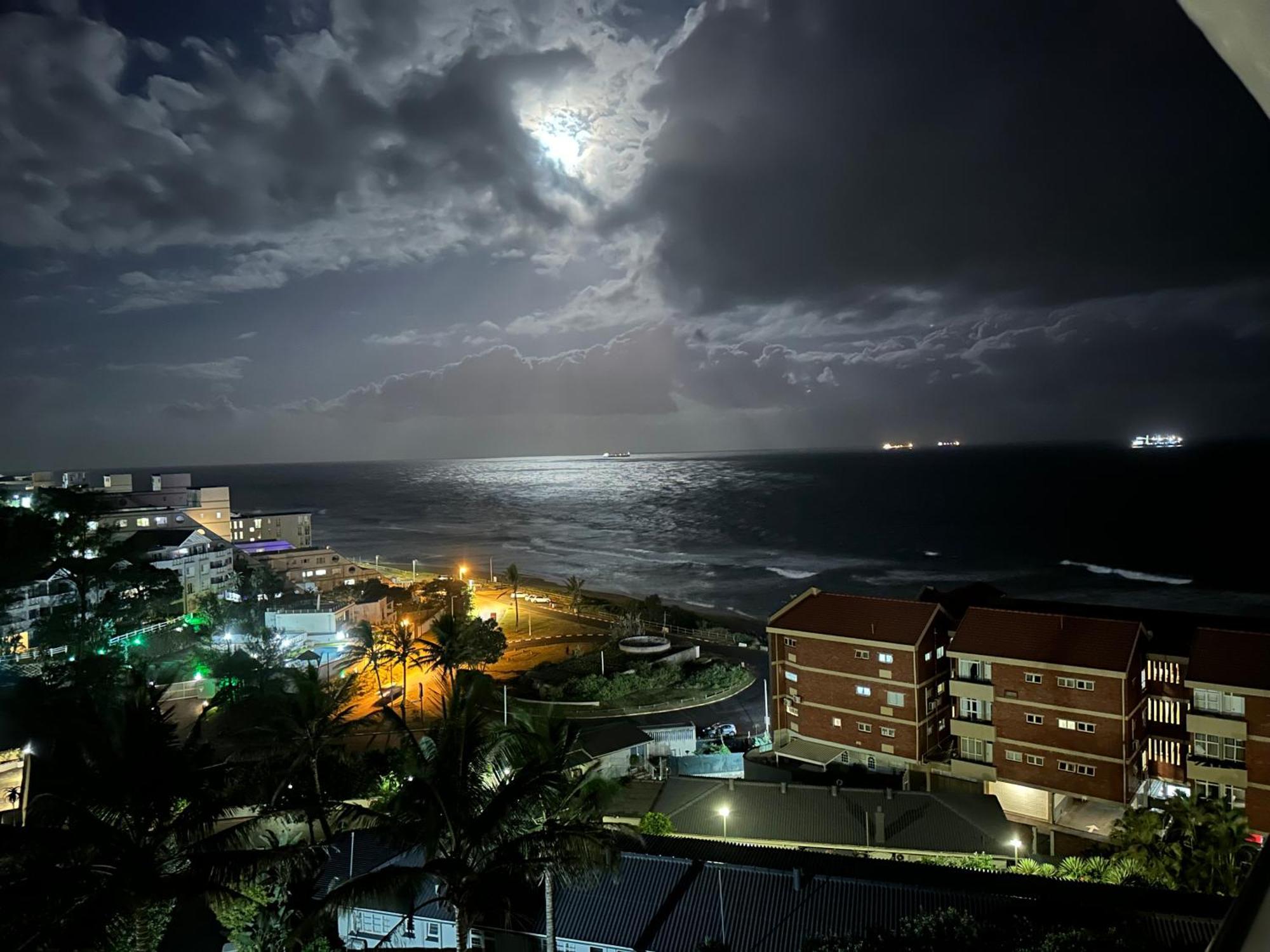 Umdloti Holiday Resort Apartment 514 - Amazing Breaker & Ocean Views Exterior foto